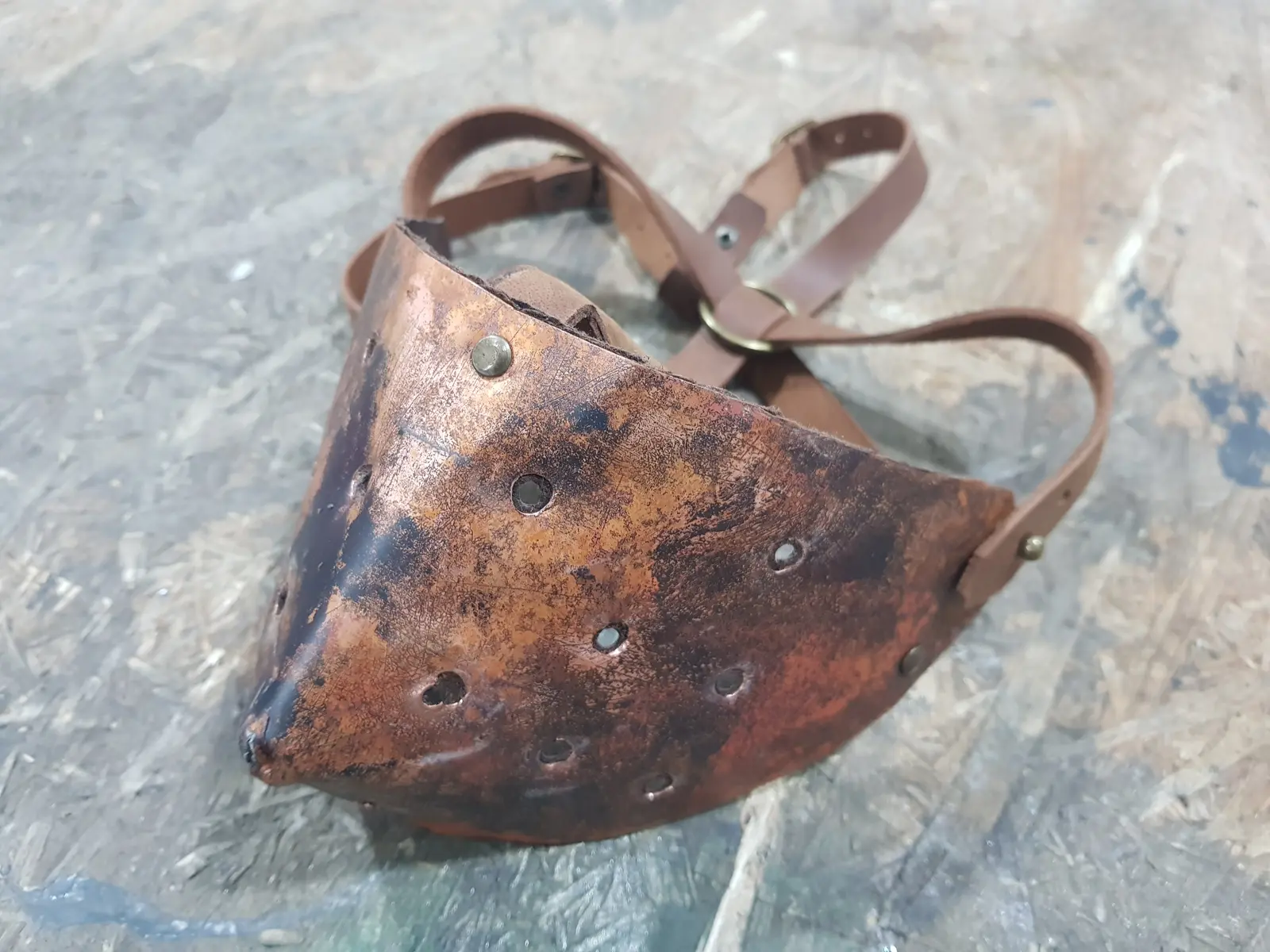 Egyedi steampunk maszk